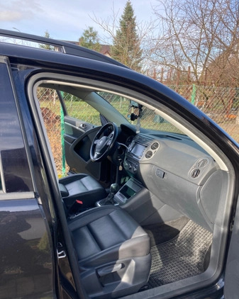 Volkswagen Tiguan cena 49000 przebieg: 130697, rok produkcji 2015 z Toruń małe 67